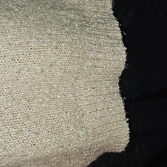 Shasa sweater - Picture 5 of 10